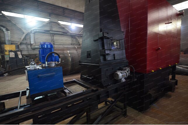 Питатель плунжерный котла 800 кВт на опилках